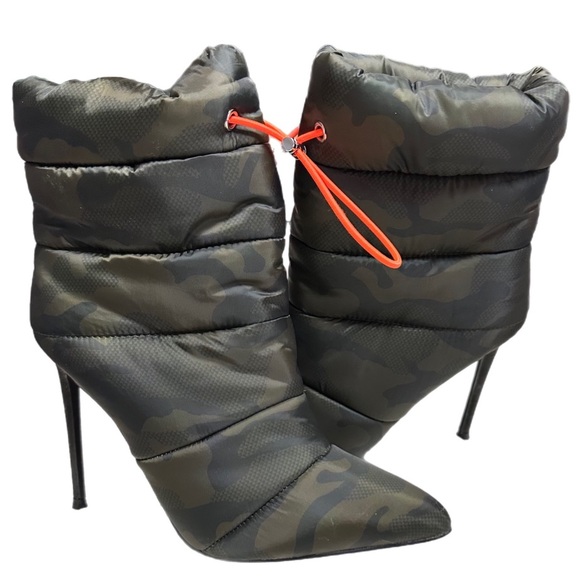 Steve Madden camo heeled boots - Picture 2 of 5